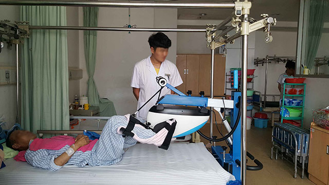 智能下肢康復機